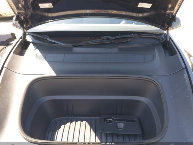 2026 TESLA MODEL Y 7SAYGDEE3TF354680 Photo 9