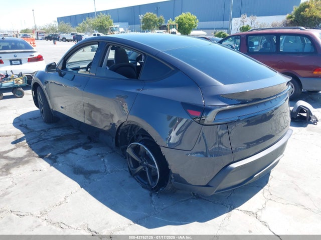 2026 TESLA MODEL Y 7SAYGDEE3TF354680 Photo 2