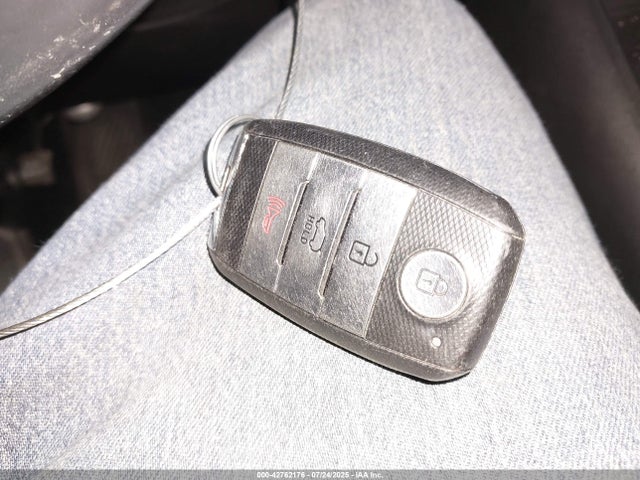 KIA dohc t-gdi 2014 KNDPC3A62E7583101 Image 11