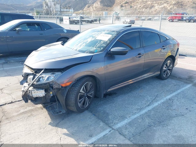 Honda l15b7 2018 JHMFC1F3XJX014228 Image 2