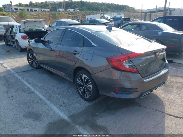 Honda l15b7 2018 JHMFC1F3XJX014228 Image 3