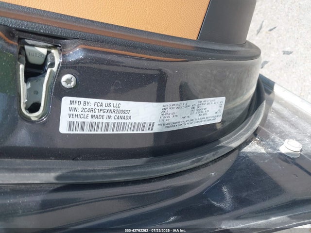 2C4RC1PGXNR200937 Chrysler 2022