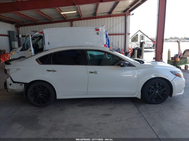 1N4AL3AP7HC177069 Nissan 2017