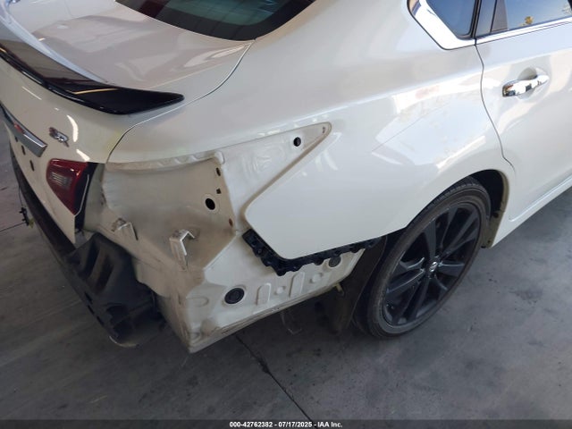 1N4AL3AP7HC177069 Nissan 2017