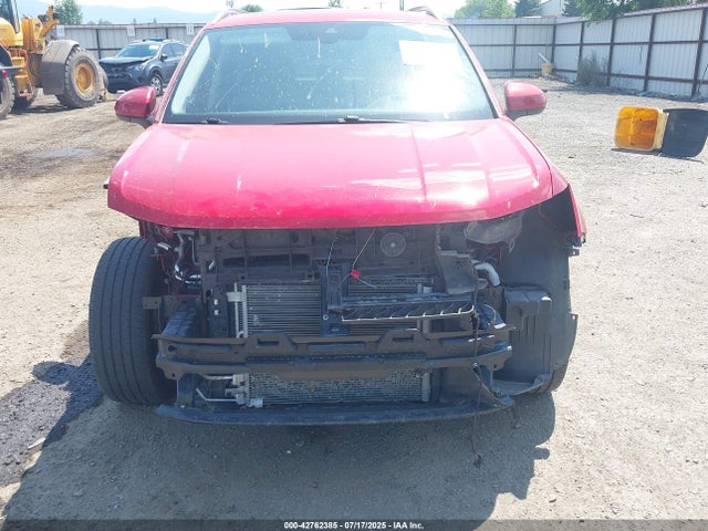 3VVPX7B2XNM037418 Volkswagen Taos