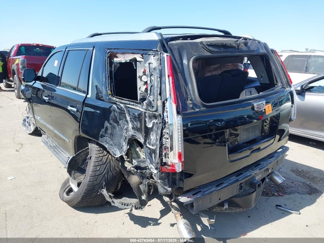 2016 CADILLAC ESCALADE 1GYS4BKJ6GR359240 Photo 2