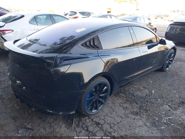 2018 TESLA MODEL 3 5YJ3E1EA5JF010760 Photo 3
