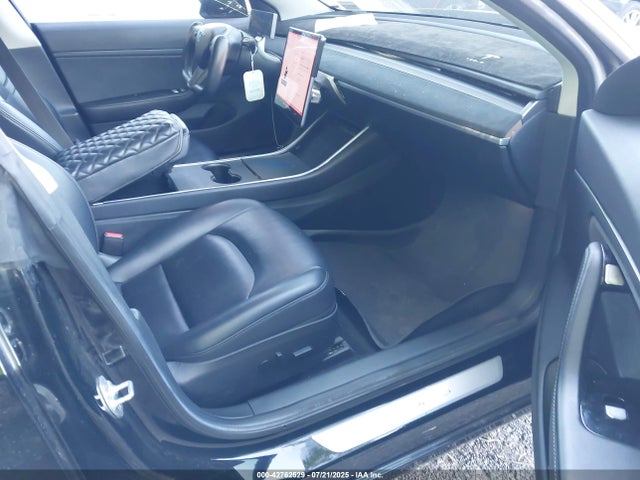 2018 TESLA MODEL 3 5YJ3E1EA5JF010760 Photo 4