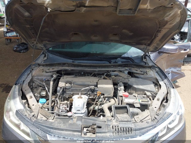 1HGCR2F82HA013030 Honda k24w1