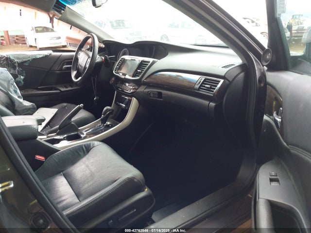 1HGCR2F82HA013030 Honda k24w1
