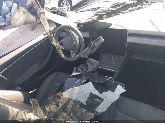 2024 TESLA MODEL 3 5YJ3E1EB0RF767134 Photo 4