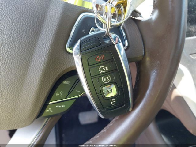 2017 LINCOLN MKC 5LMCJ3D92HUL31289 Photo 10
