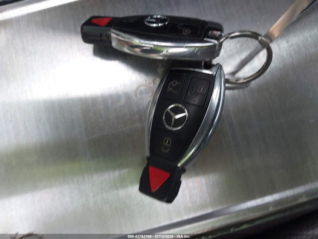 WDC0G4JBXGF111241 Mercedes-Benz m274
