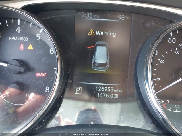 JN8AT2MT5GW010014 Nissan 2016