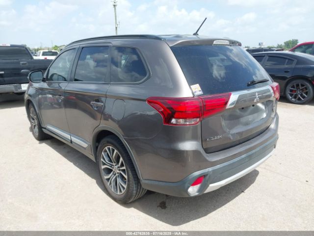 2016 MITSUBISHI OUTLANDER JA4AD3A35GZ038973 Photo 2