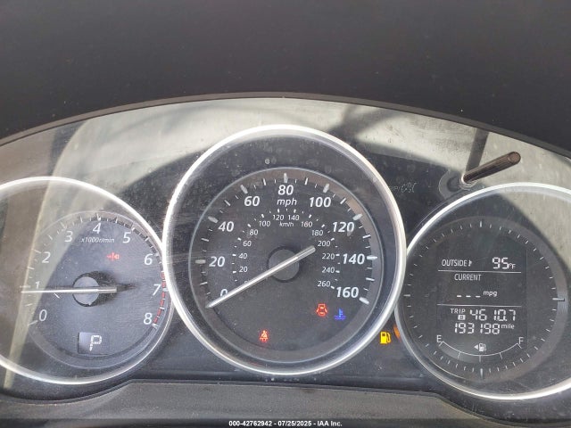 JM3KE2BE1F0467863 Mazda pe