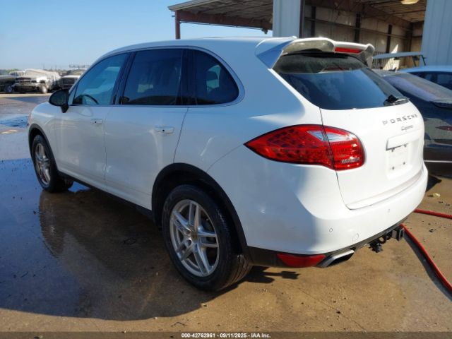 2014 PORSCHE CAYENNE WP1AA2A21ELA93242 Photo 2