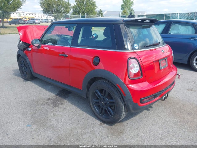 2012 MINI COOPER S WMWSV3C56CTY28184 Photo 2
