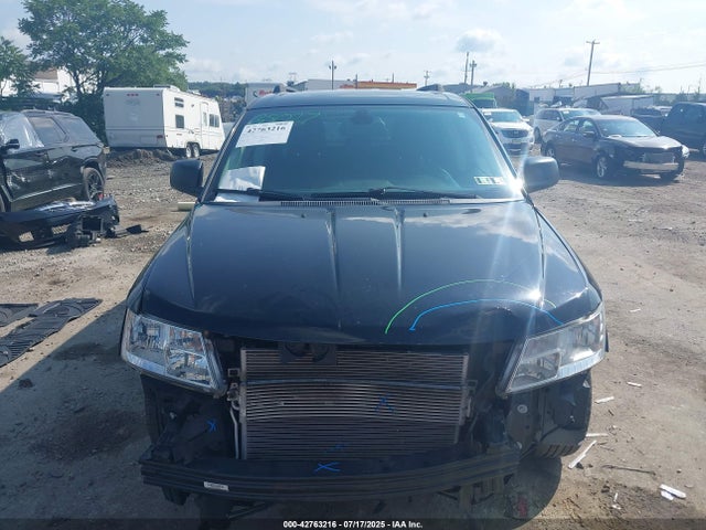 Dodge 2018 2018 3C4PDCAB1JT529370 Image 12