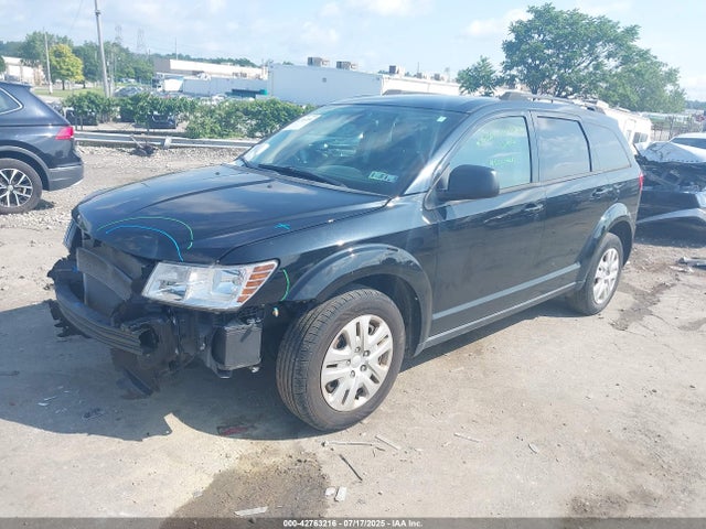 Dodge 2018 2018 3C4PDCAB1JT529370 Image 2