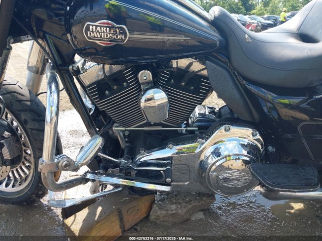 2012 HARLEY-DAVIDSON FLHTCU 1HD1FCM11CB631094 Photo 8