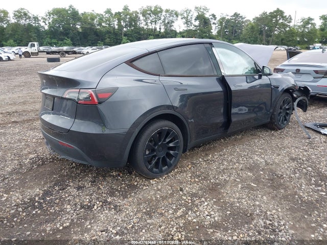 2024 TESLA MODEL Y 7SAYGDEE1RA225634 Photo 3