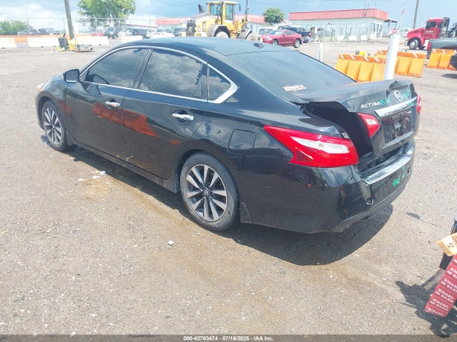 1N4AL3AP9GC225864 Nissan 2016