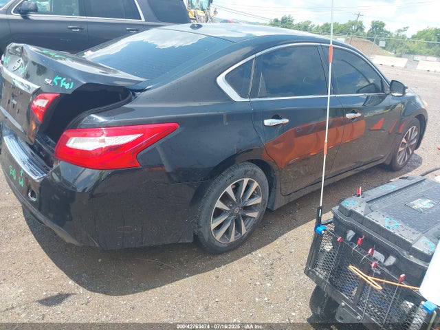 1N4AL3AP9GC225864 Nissan 2016