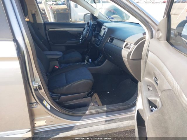 2016 MITSUBISHI OUTLANDER JA4AD3A3XGZ045305 Photo 4