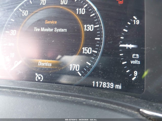 1G4GB5G33EF188373 Buick lfx