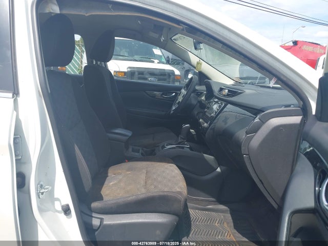 JN1BJ1CR0HW112444 Nissan 2017