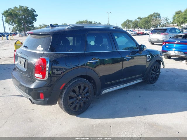 2019 MINI COUNTRYMAN WMZYT3C55K3E95609 Photo 3