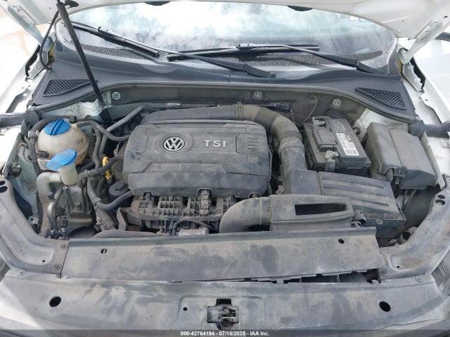 1VWAT7A37HC052665 Volkswagen 1.8 tsi