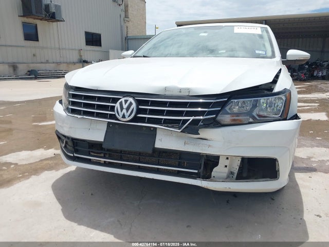1VWAT7A37HC052665 Volkswagen 1.8 tsi