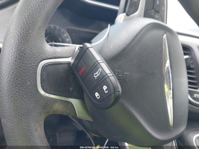 Chrysler 2015 2015 1C3CCCFB5FN698832 Image 11
