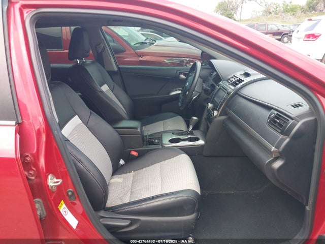 42764492 :رقم المزاد ، 4T1BF1FK8EU856101 vin ، 2014 Toyota Camry Se Sport مزاد بيع