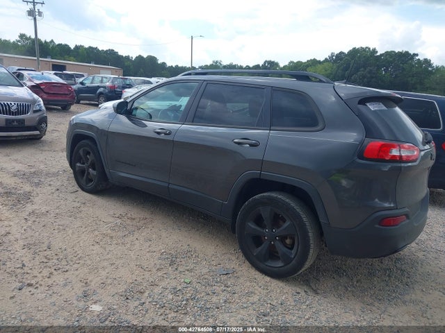 1C4PJLCB4GW178477 Jeep Cherokee