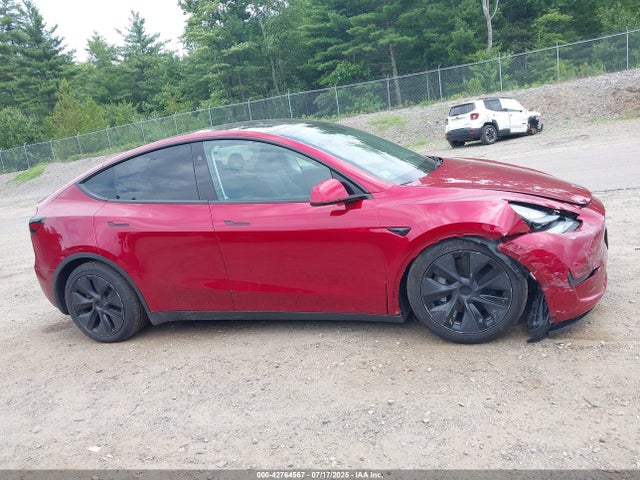 Tesla 2025 2025 7SAYGDEE2SF295099 Image 12