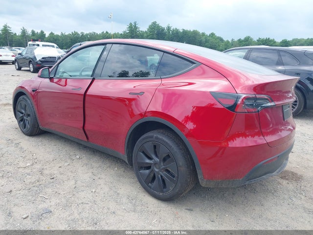 2025 TESLA MODEL Y 7SAYGDEE2SF295099 Photo 2
