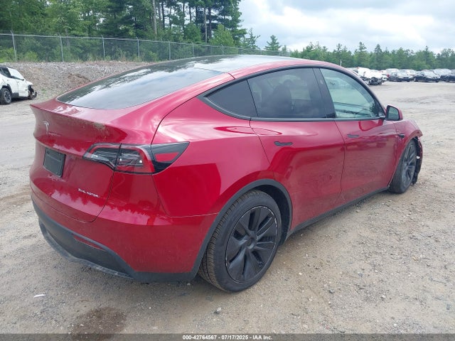 2025 TESLA MODEL Y 7SAYGDEE2SF295099 Photo 3