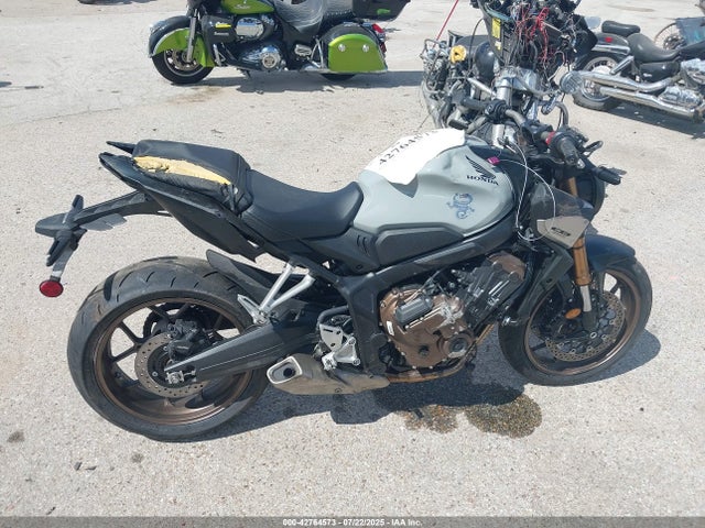 MLHRH1651R5001227 Honda Rh15e-6000001
