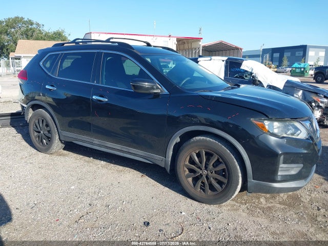 2017 Nissan Rogue Sv მანქანა იყიდება აუქციონზე, vin: 5N1AT2MT2HC825944, აუქციონის ნომერი: 42764588