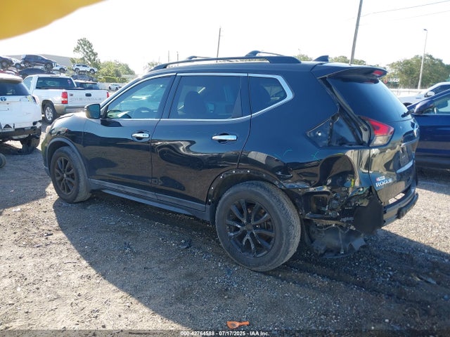2017 Nissan Rogue Sv მანქანა იყიდება აუქციონზე, vin: 5N1AT2MT2HC825944, აუქციონის ნომერი: 42764588