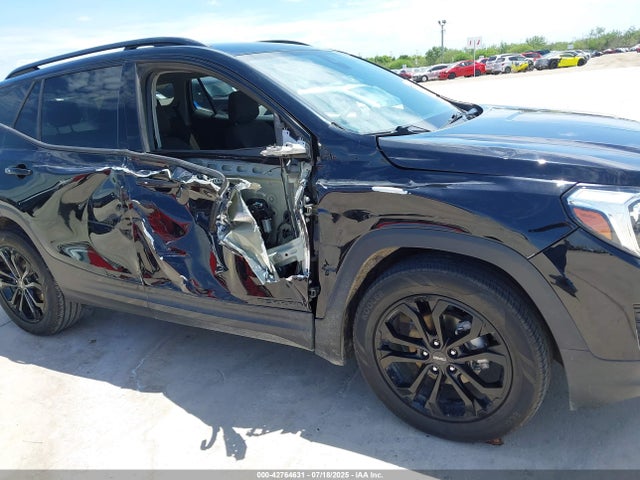 3GKALMEVXLL246864 GMC lyx