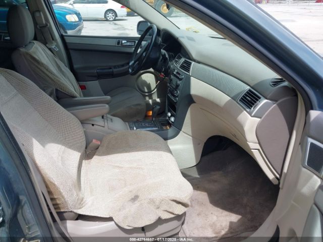 2005 CHRYSLER PACIFICA 2C4GM48L95R522034 Photo 4