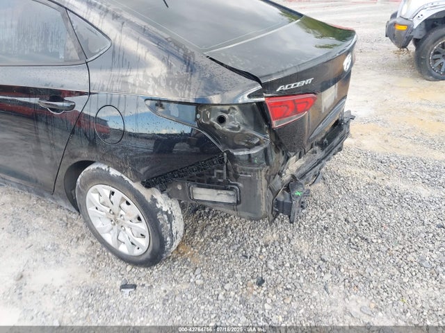Hyundai Accent 2018 3KPC24A38JE020125 Image 6