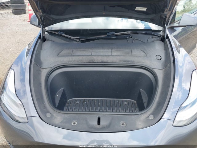 2023 TESLA MODEL Y 7SAYGAEE7PF776715 Photo 9
