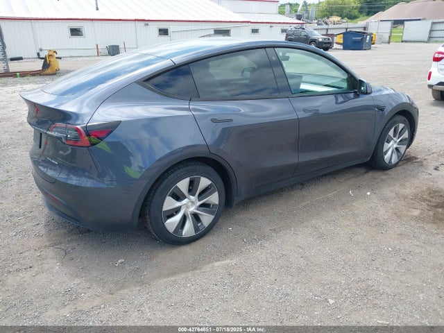 2023 TESLA MODEL Y 7SAYGAEE7PF776715 Photo 3
