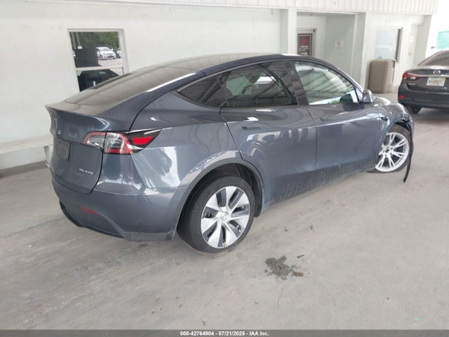 2023 TESLA MODEL Y 7SAYGDEE8PA135913 Photo 3
