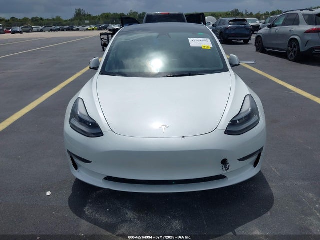 5YJ3E1EA2PF428752 Tesla 2023